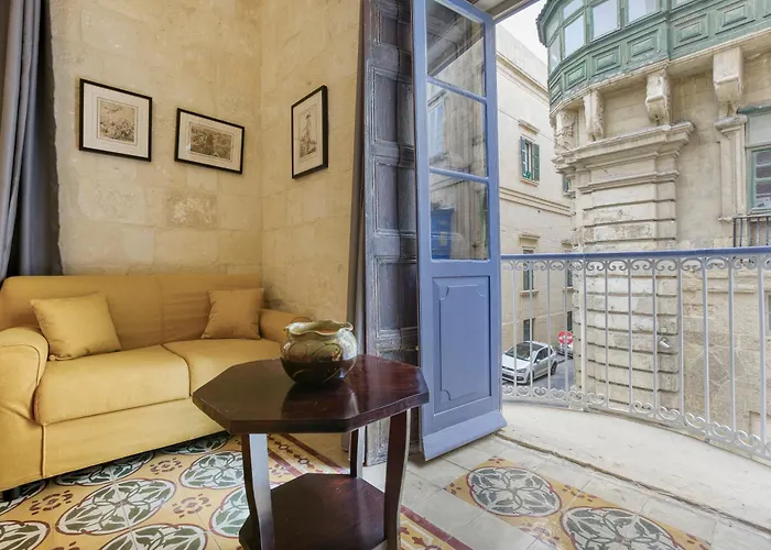 Vlt214 - Charming Valletta Townhouse