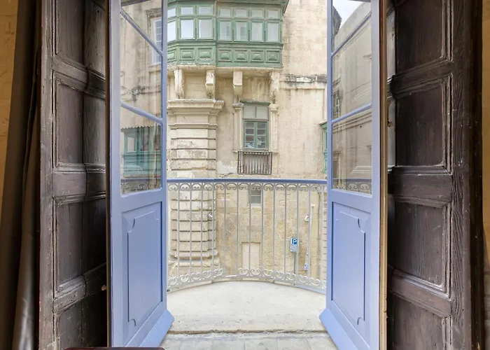 Vlt214 - Charming Valletta Townhouse